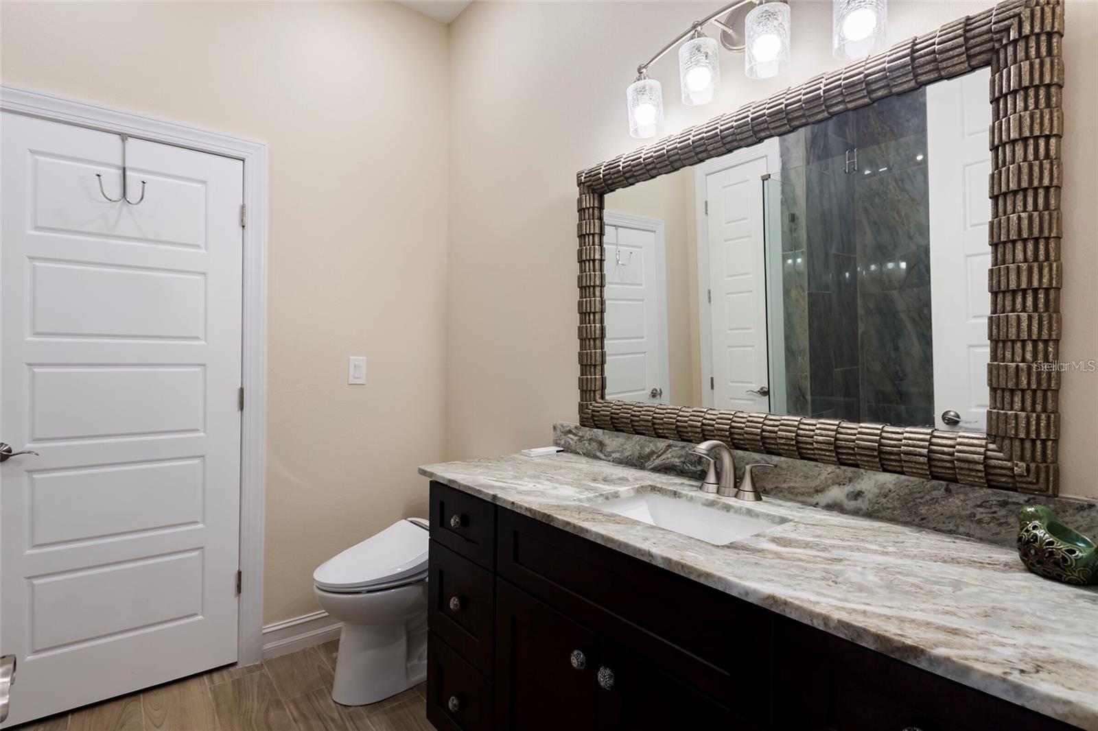 654 JUNGLE QUEEN WAY, LONGBOAT KEY, FL, 34228