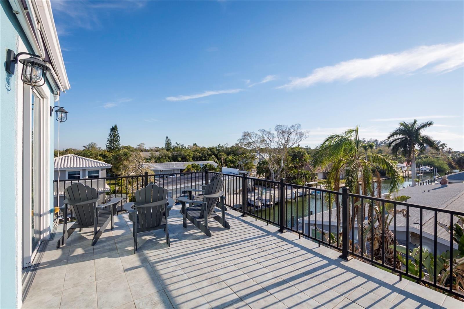 654 JUNGLE QUEEN WAY, LONGBOAT KEY, FL, 34228