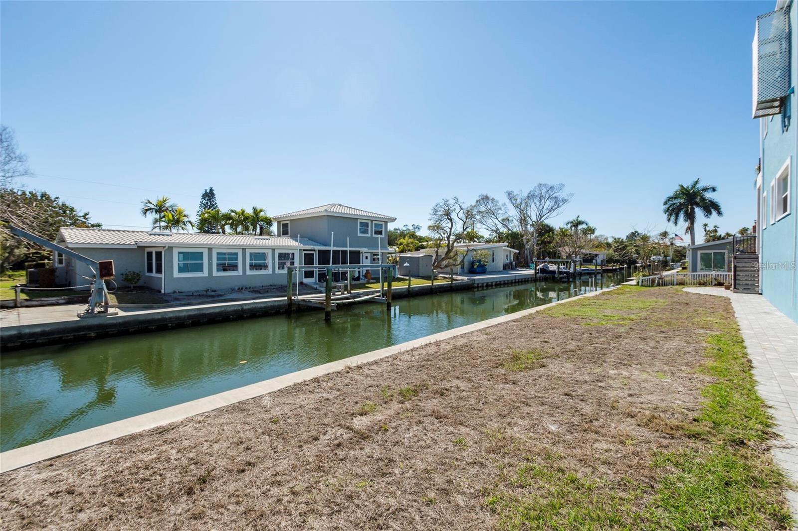 654 JUNGLE QUEEN WAY, LONGBOAT KEY, FL, 34228