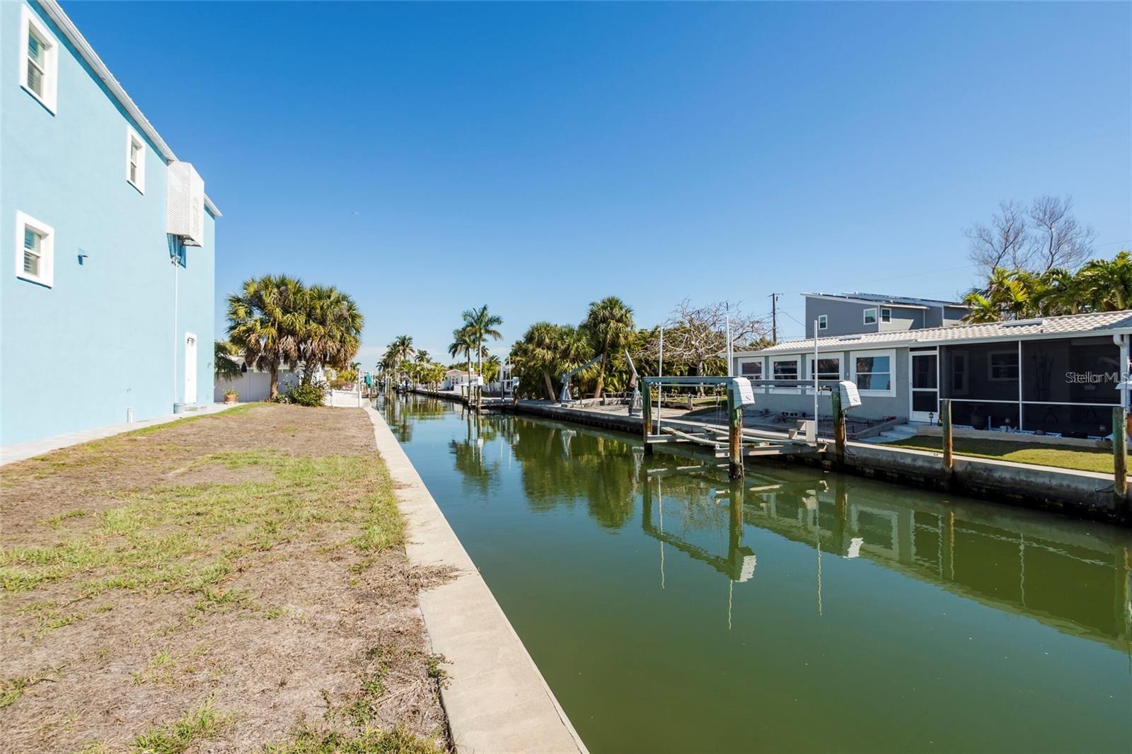 654 JUNGLE QUEEN WAY, LONGBOAT KEY, FL, 34228