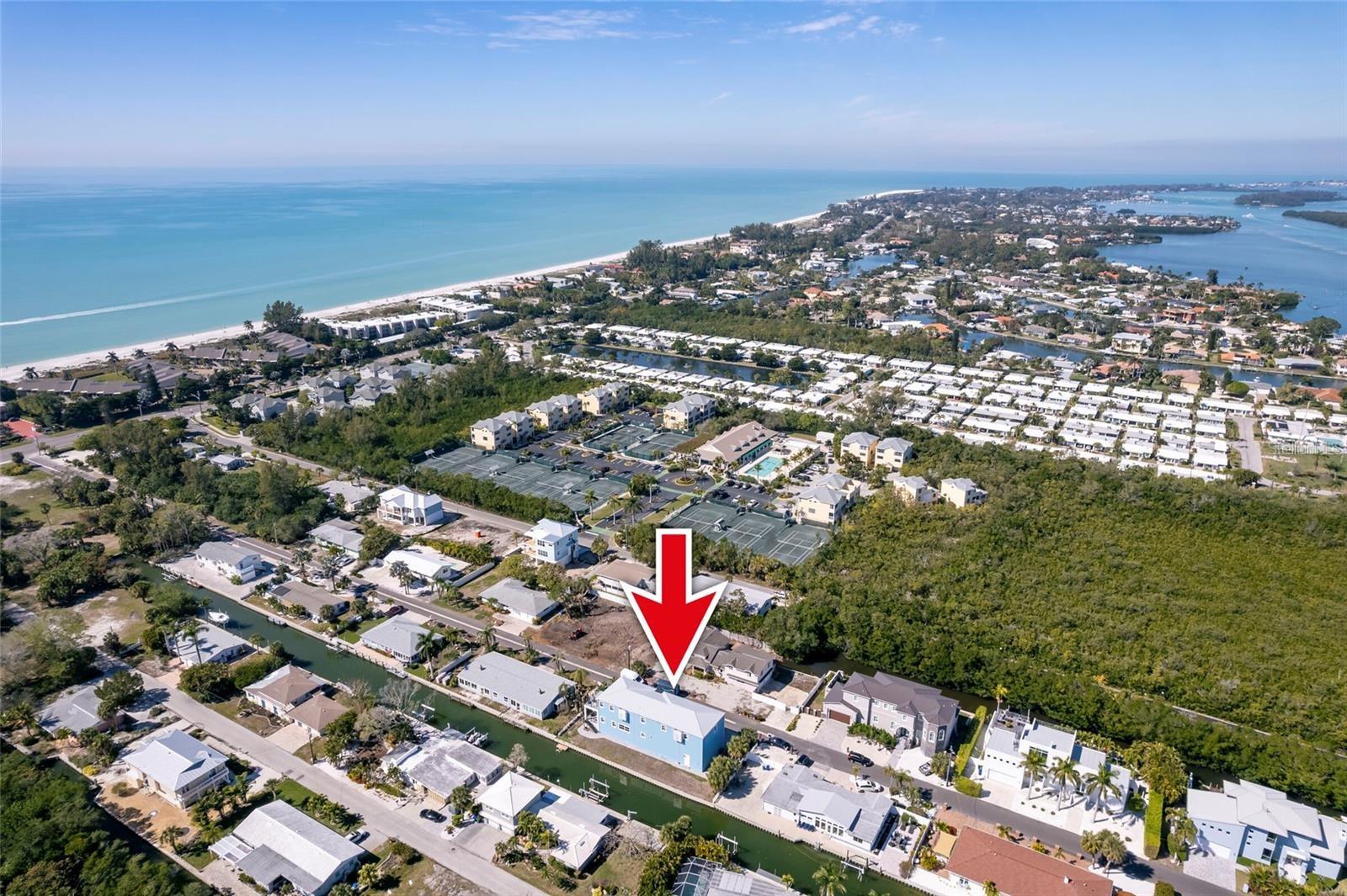 654 JUNGLE QUEEN WAY, LONGBOAT KEY, FL, 34228