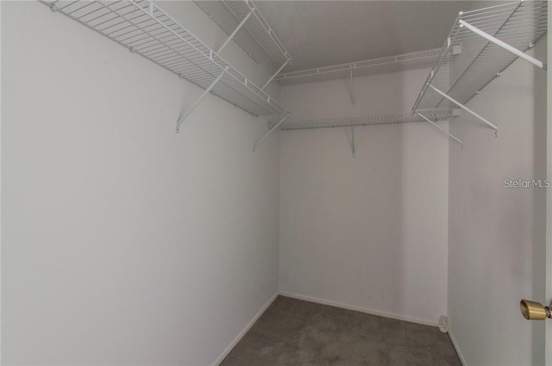 1021 BREEZE DR, LARGO, FL, 33770