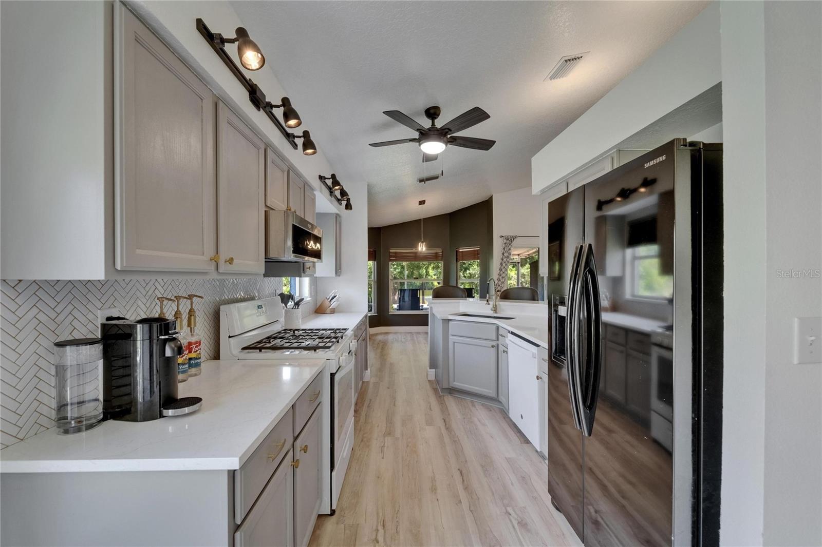 1652 WAKEFIELD DR, BRANDON, FL, 33511