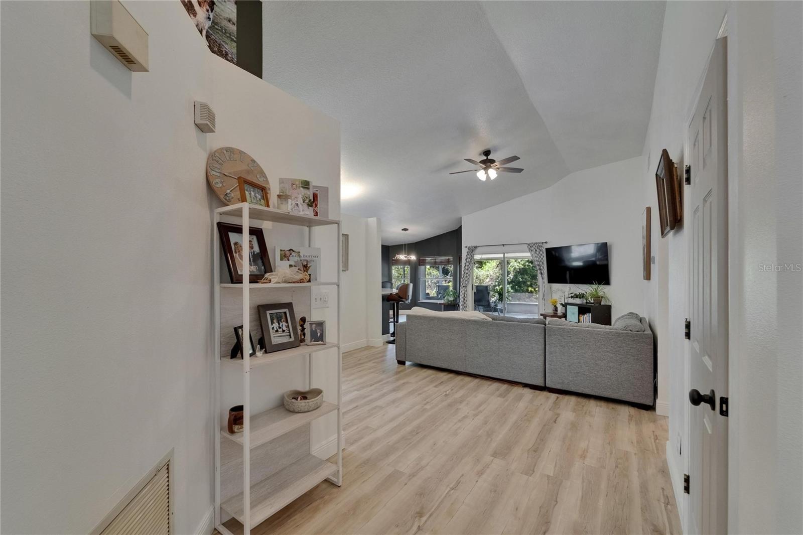 1652 WAKEFIELD DR, BRANDON, FL, 33511