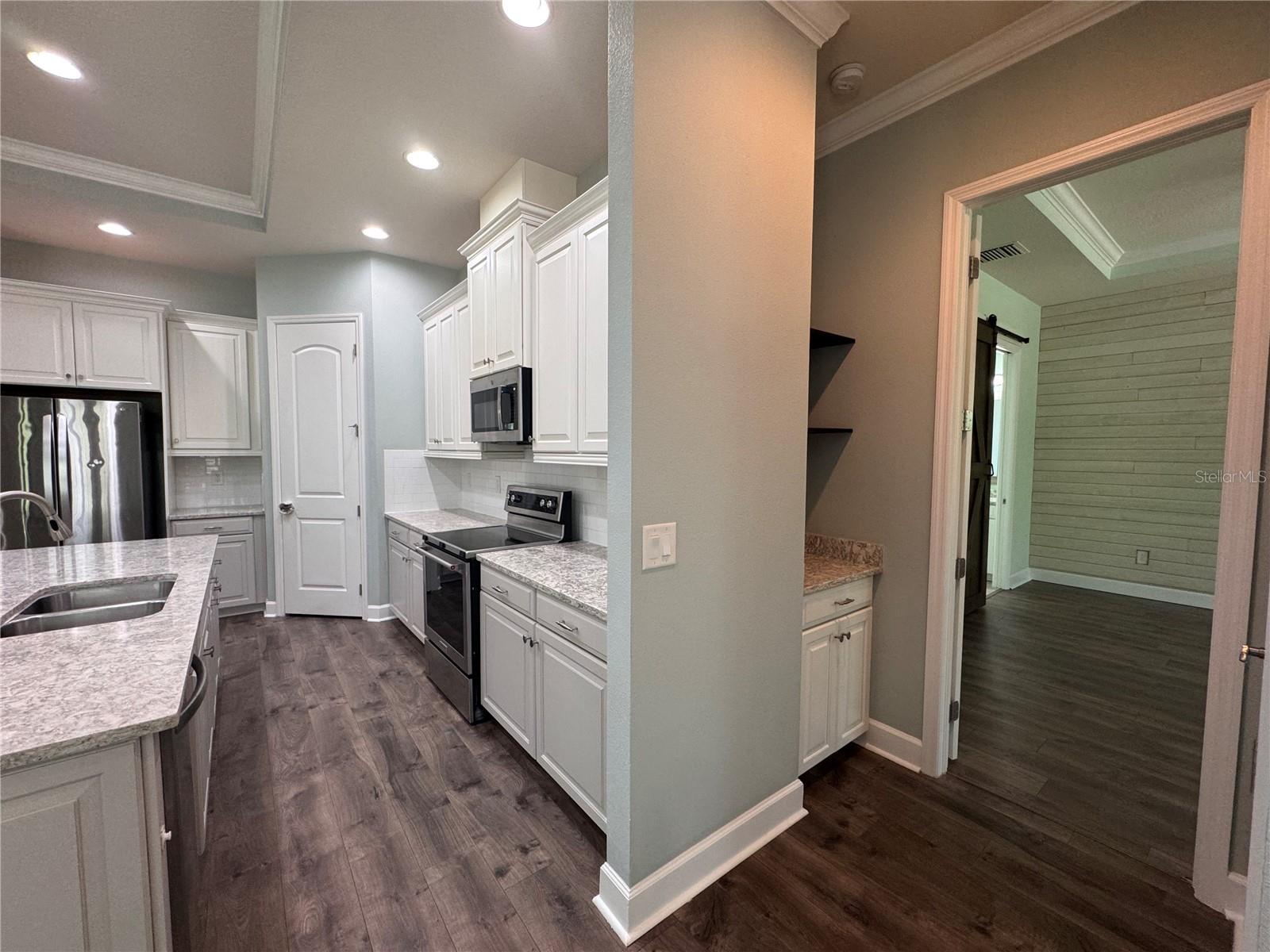 7861 MARSH POINTE DR, TAMPA, FL, 33635