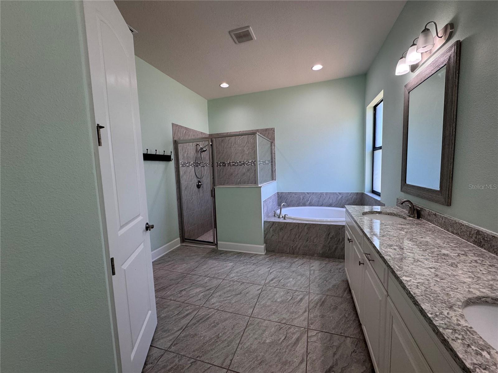 7861 MARSH POINTE DR, TAMPA, FL, 33635