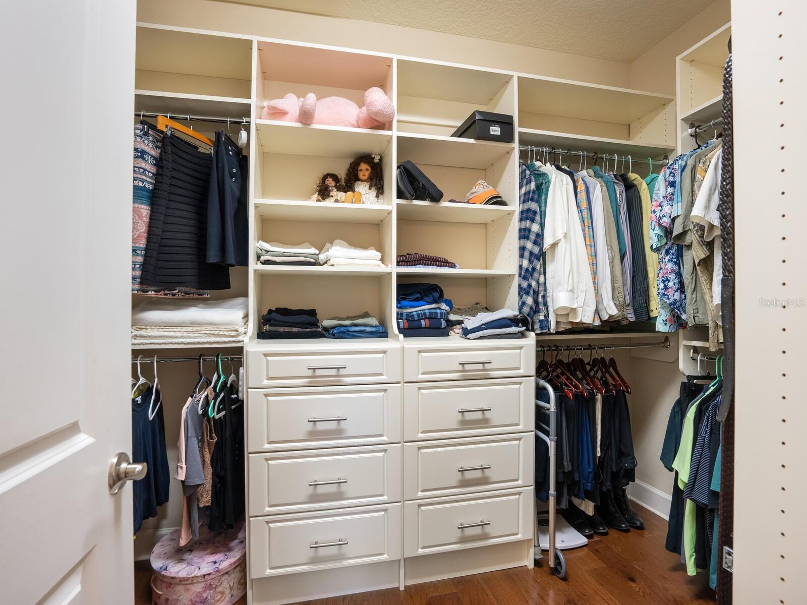 2525 VACCARO DR, SARASOTA, FL, 34231