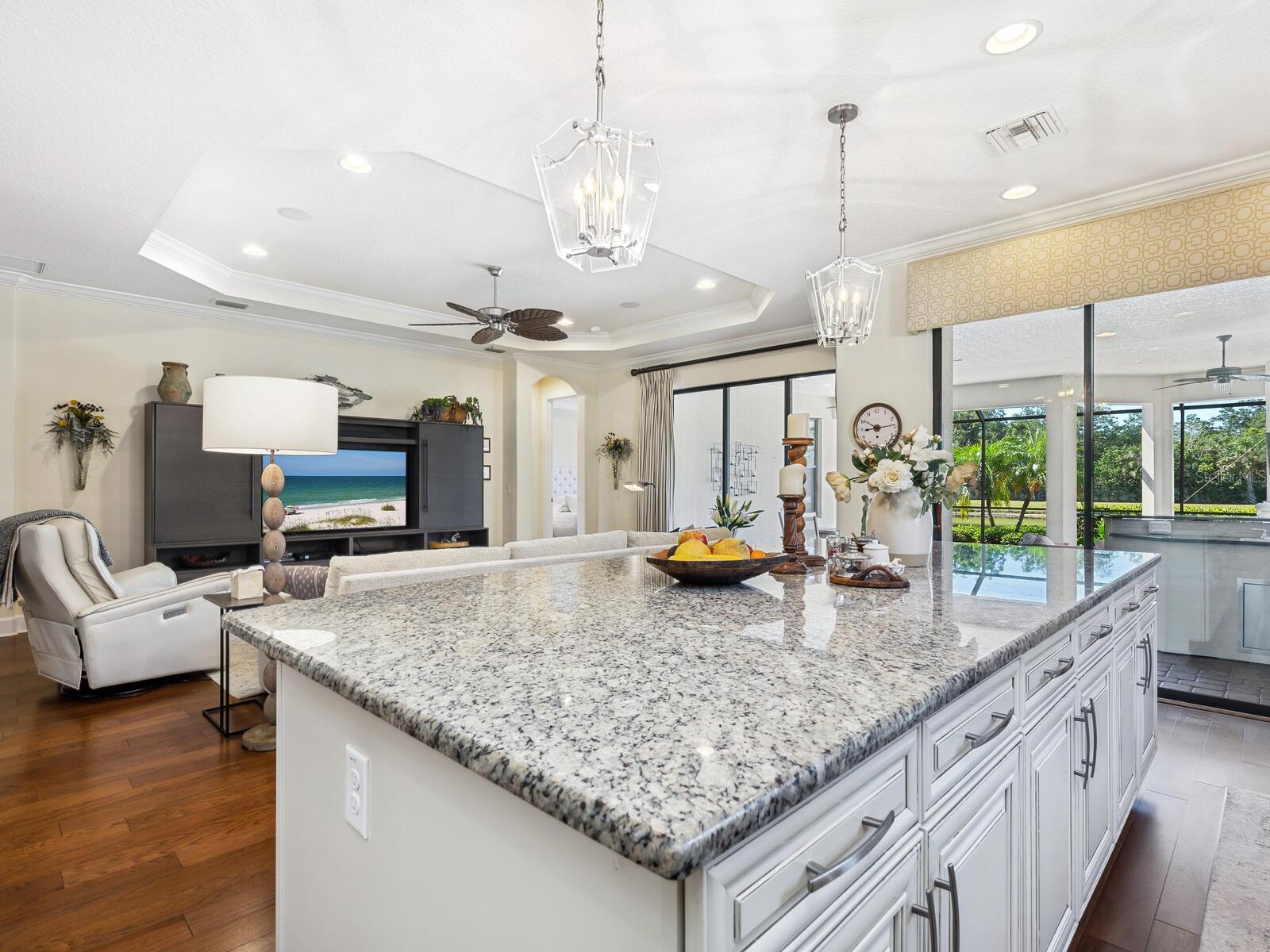 2525 VACCARO DR, SARASOTA, FL, 34231