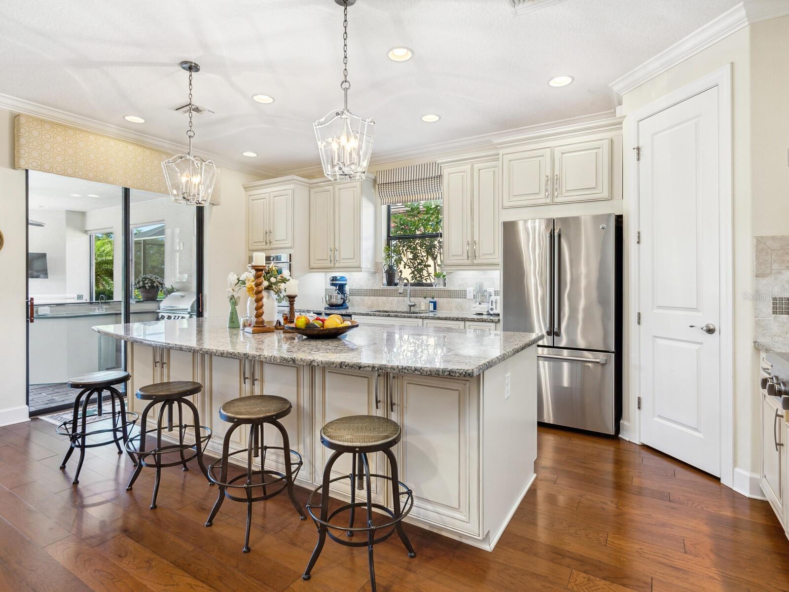 2525 VACCARO DR, SARASOTA, FL, 34231