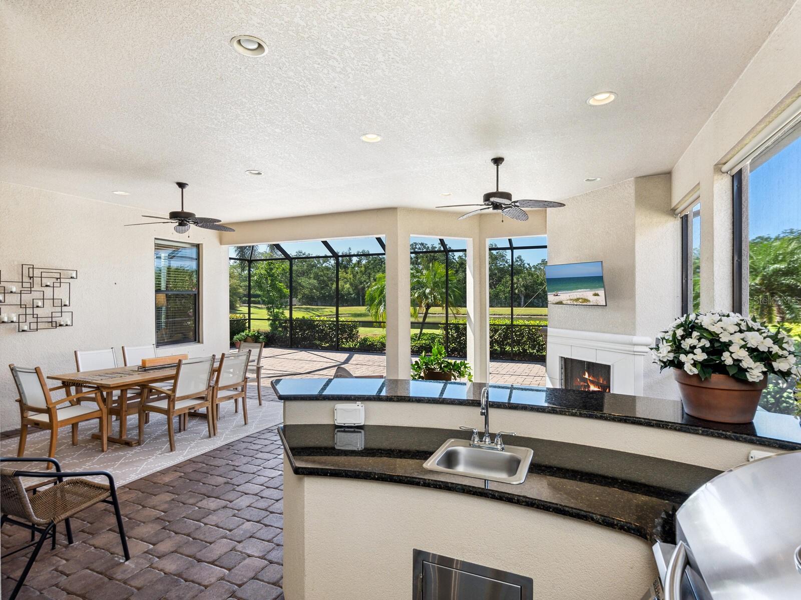 2525 VACCARO DR, SARASOTA, FL, 34231