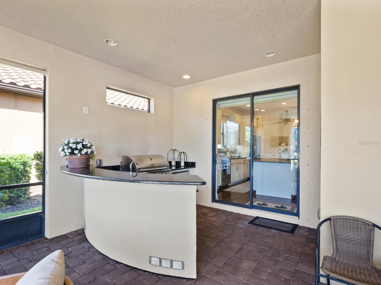 2525 VACCARO DR, SARASOTA, FL, 34231
