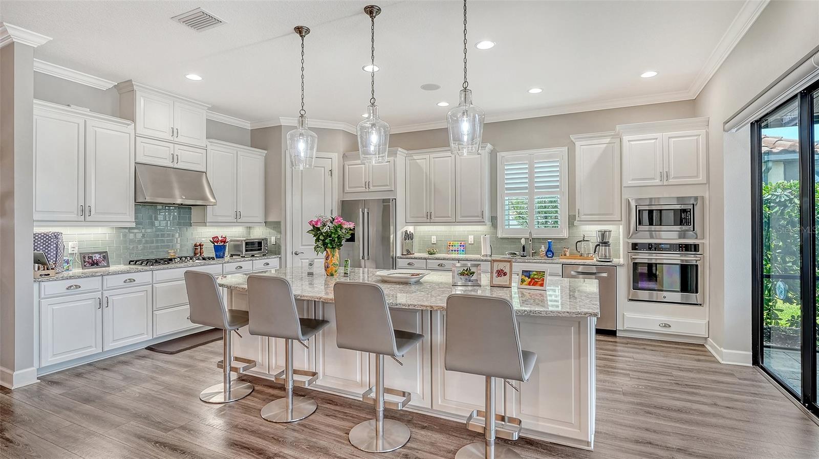 8713 MANGILLI RD, SARASOTA, FL, 34238