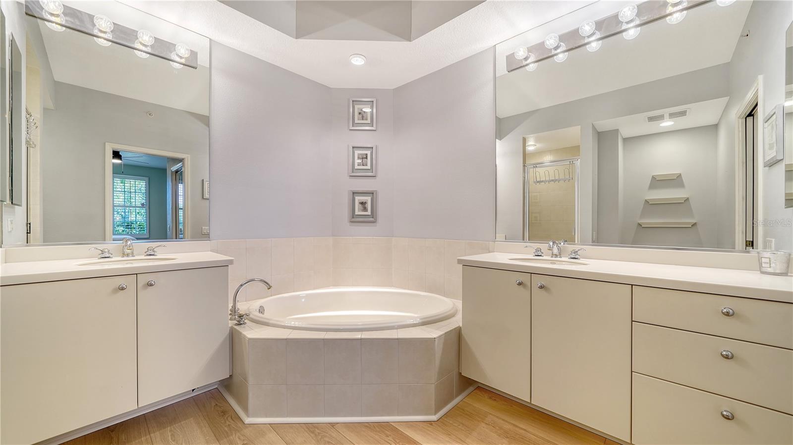 5283 DESCANSO CT #101B18, SARASOTA, FL, 34238