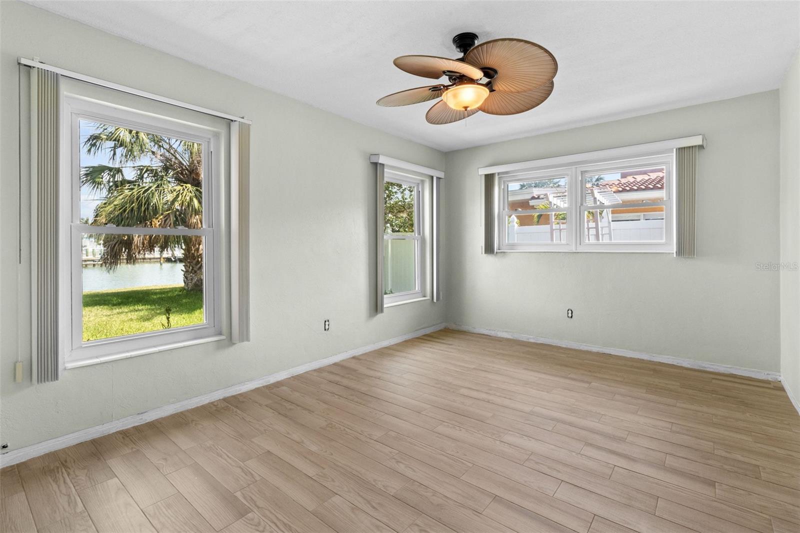 543 CRYSTAL DR, MADEIRA BEACH, FL, 33708