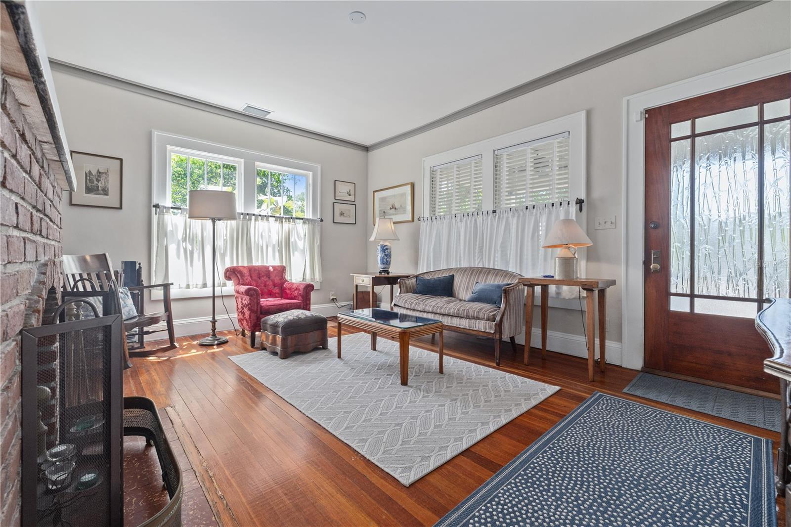 2435 4TH AVE N, ST PETERSBURG, FL, 33713