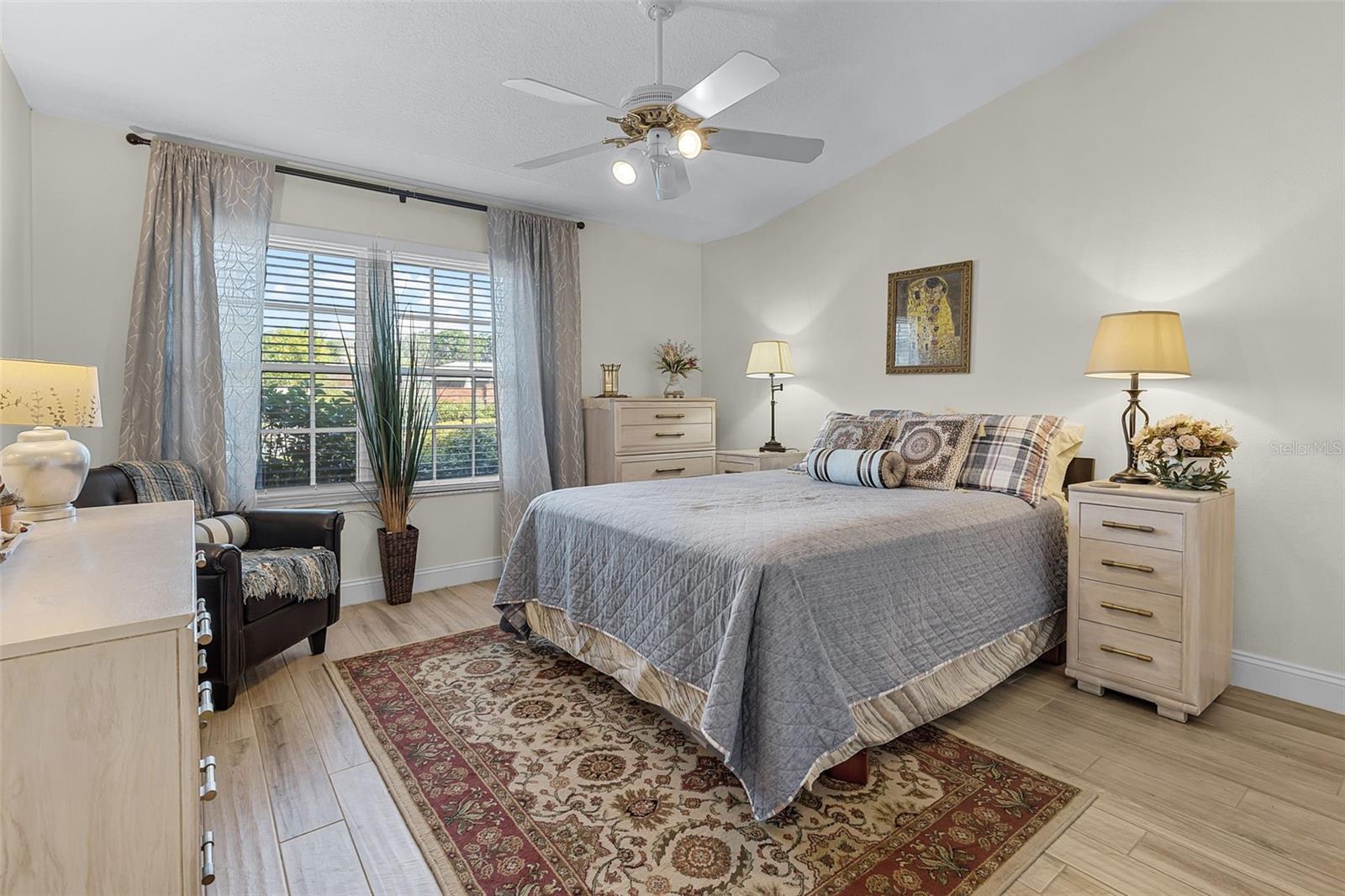 1350 MOSSWOOD DR, LEESBURG, FL, 34748