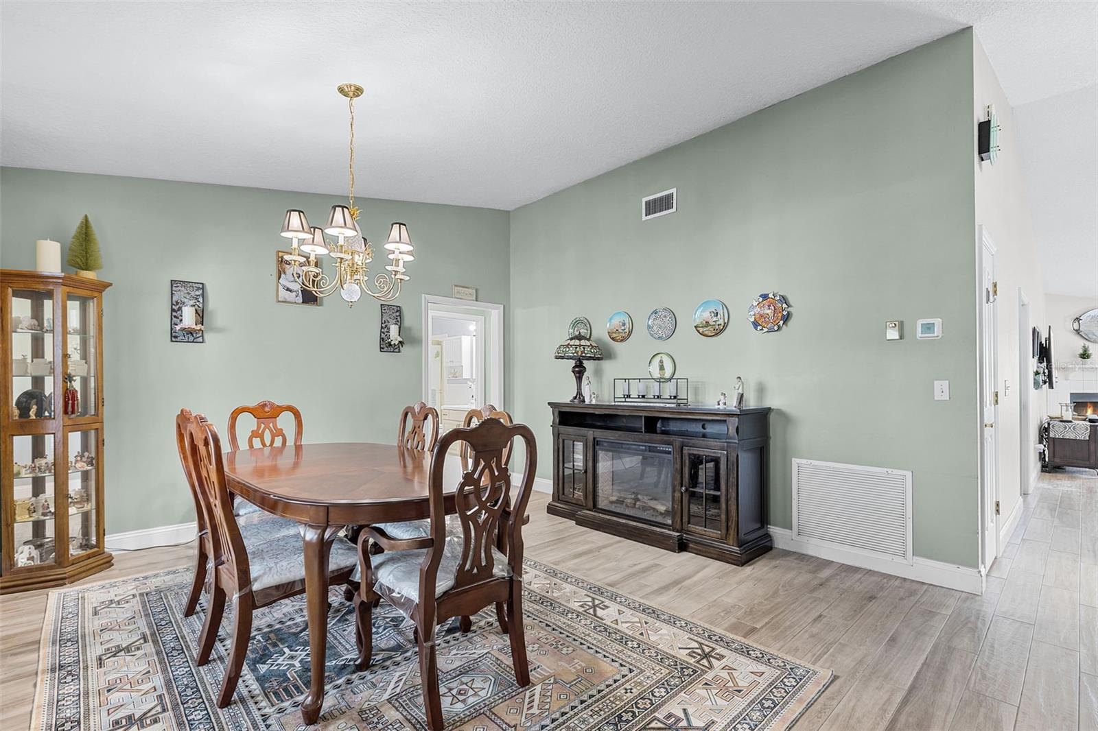 1350 MOSSWOOD DR, LEESBURG, FL, 34748