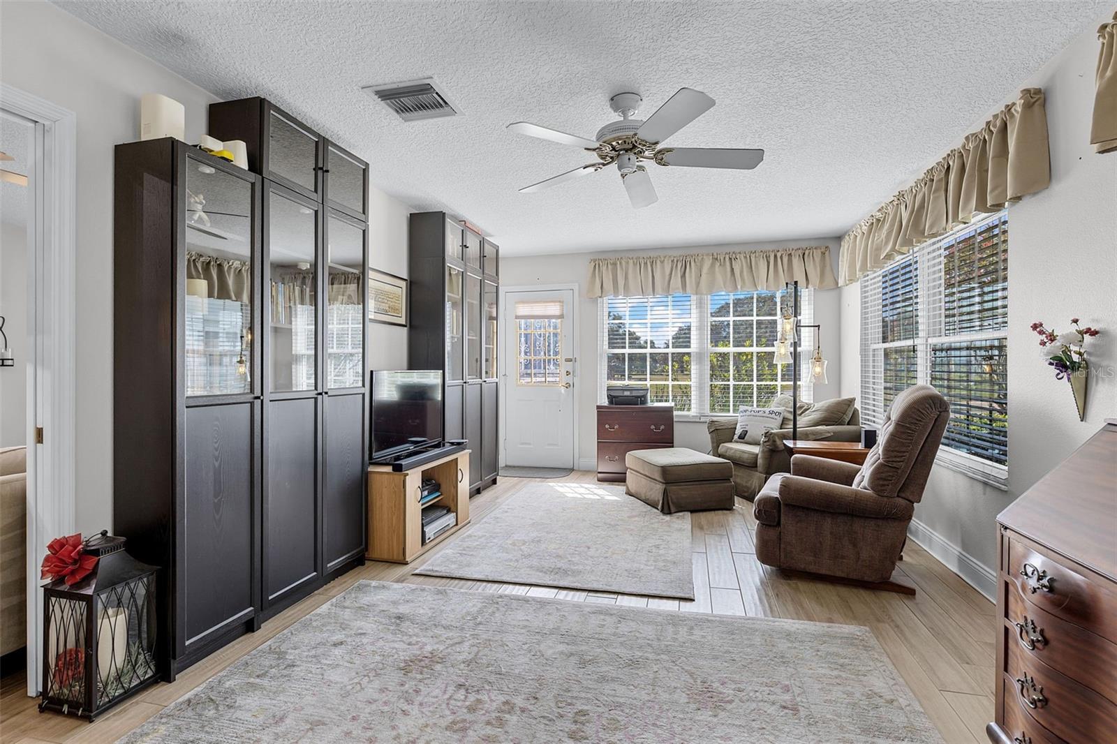 1350 MOSSWOOD DR, LEESBURG, FL, 34748