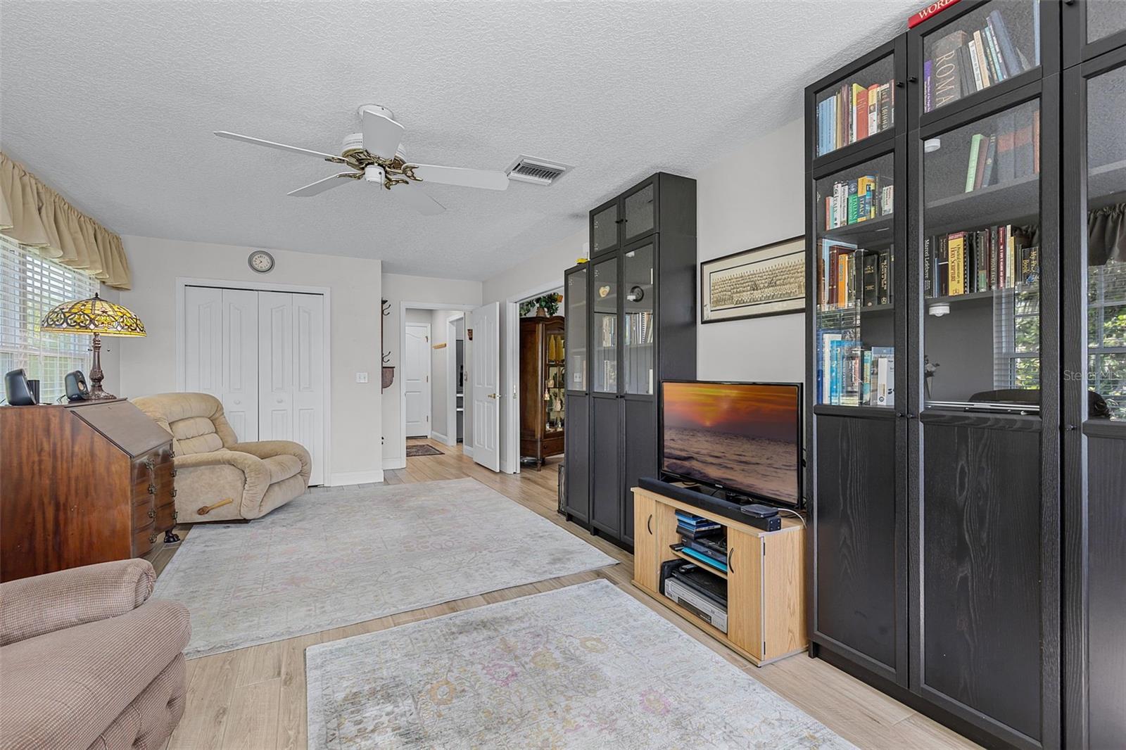 1350 MOSSWOOD DR, LEESBURG, FL, 34748