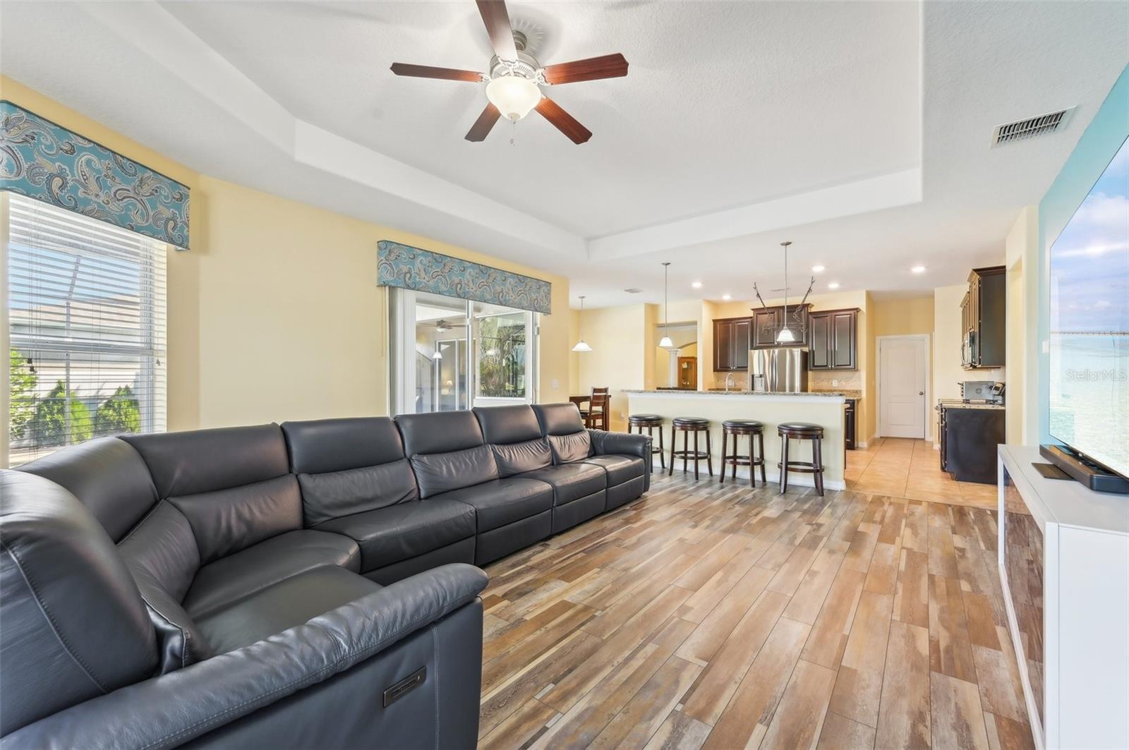 2417 CUMBERLAND CLIFF DR, RUSKIN, FL, 33570