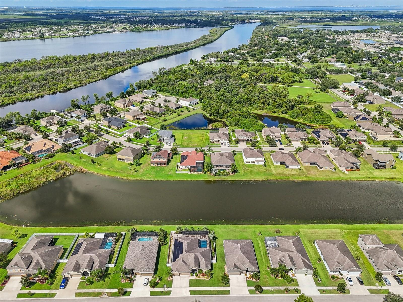 2417 CUMBERLAND CLIFF DR, RUSKIN, FL, 33570