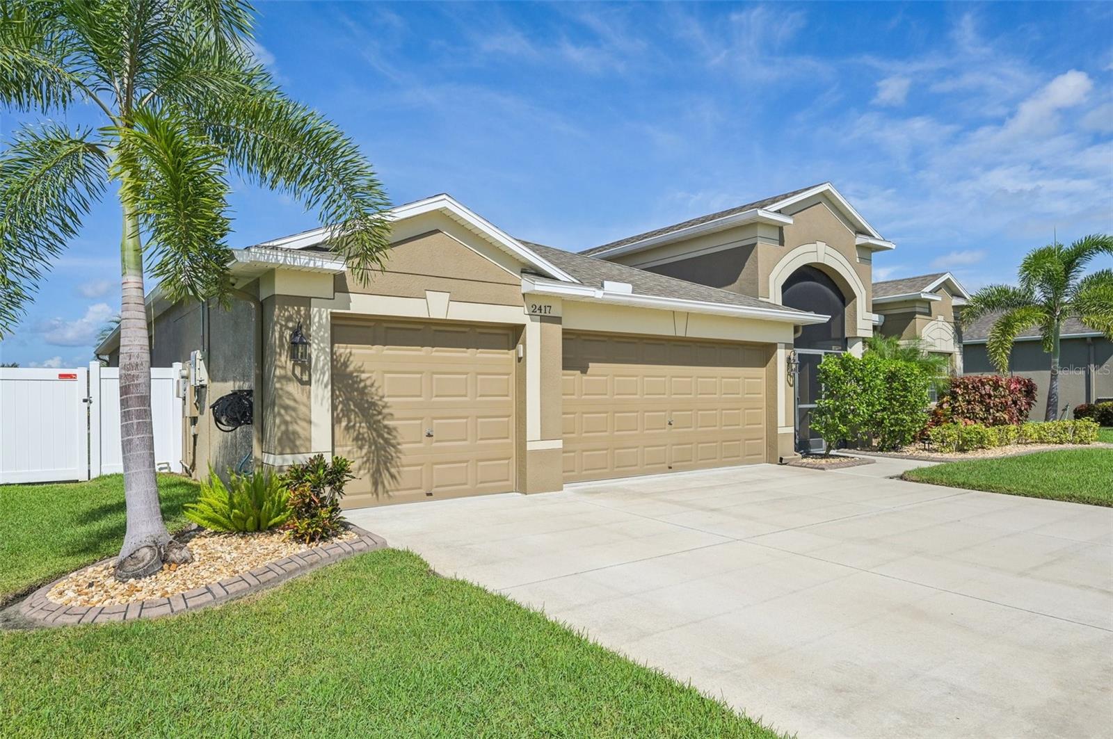 2417 CUMBERLAND CLIFF DR, RUSKIN, FL, 33570