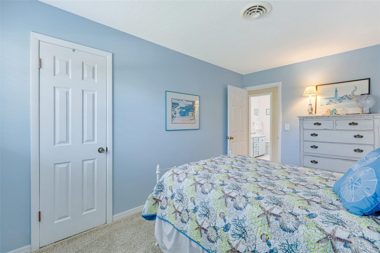 2165 LEMON AVE, ENGLEWOOD, FL, 34223