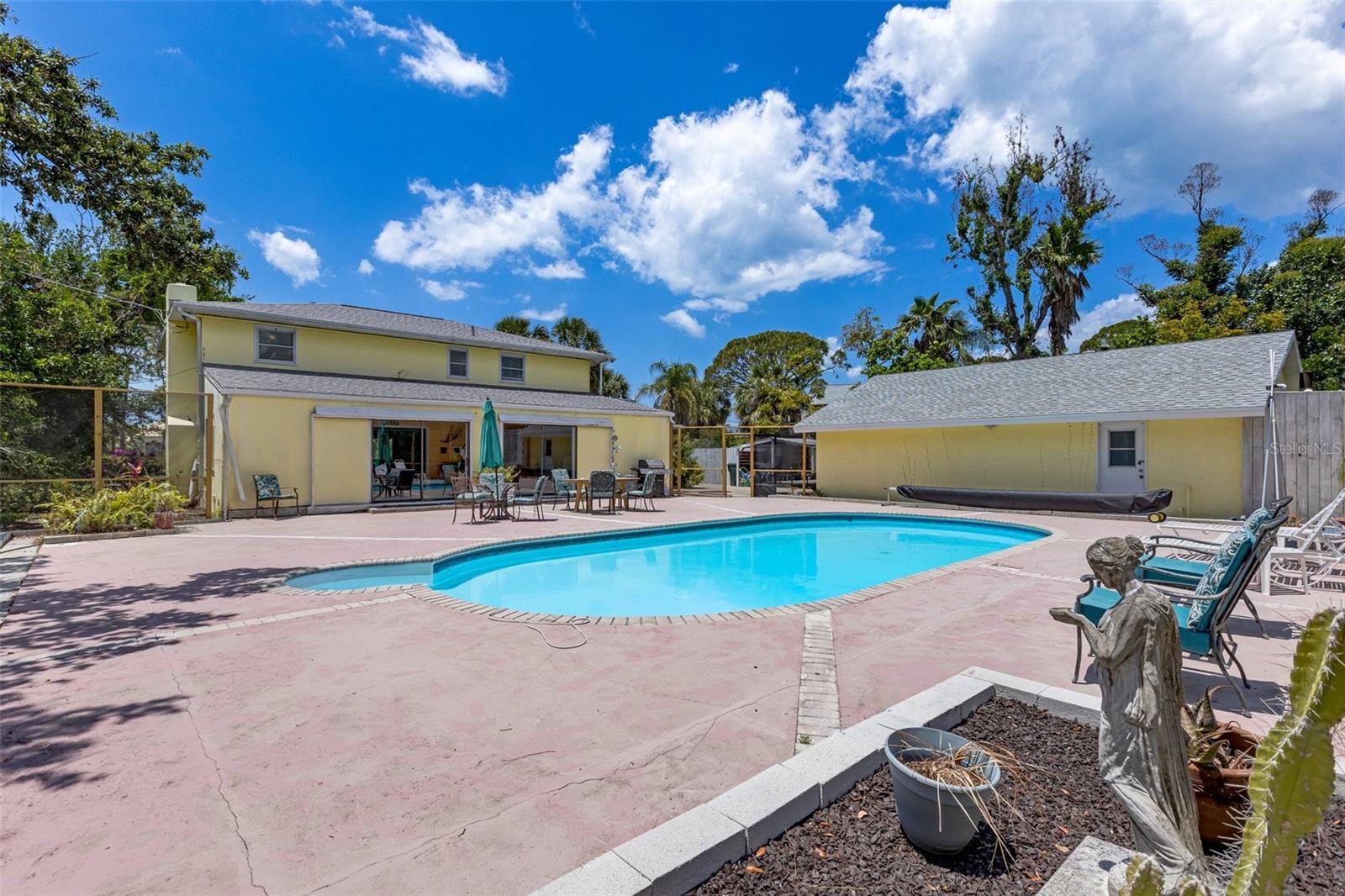 2165 LEMON AVE, ENGLEWOOD, FL, 34223