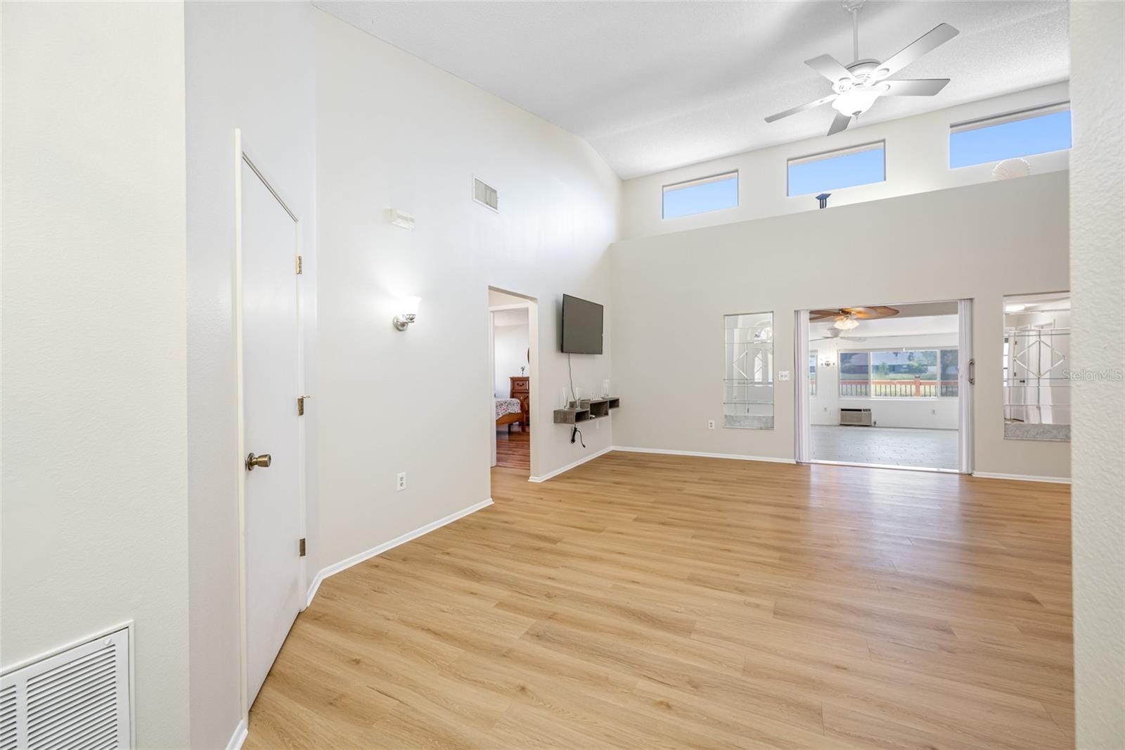 709 47TH ST E, BRADENTON, FL, 34208