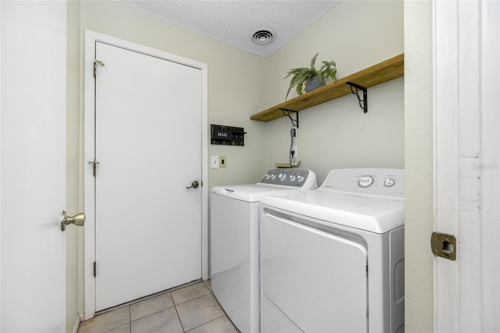 709 47TH ST E, BRADENTON, FL, 34208