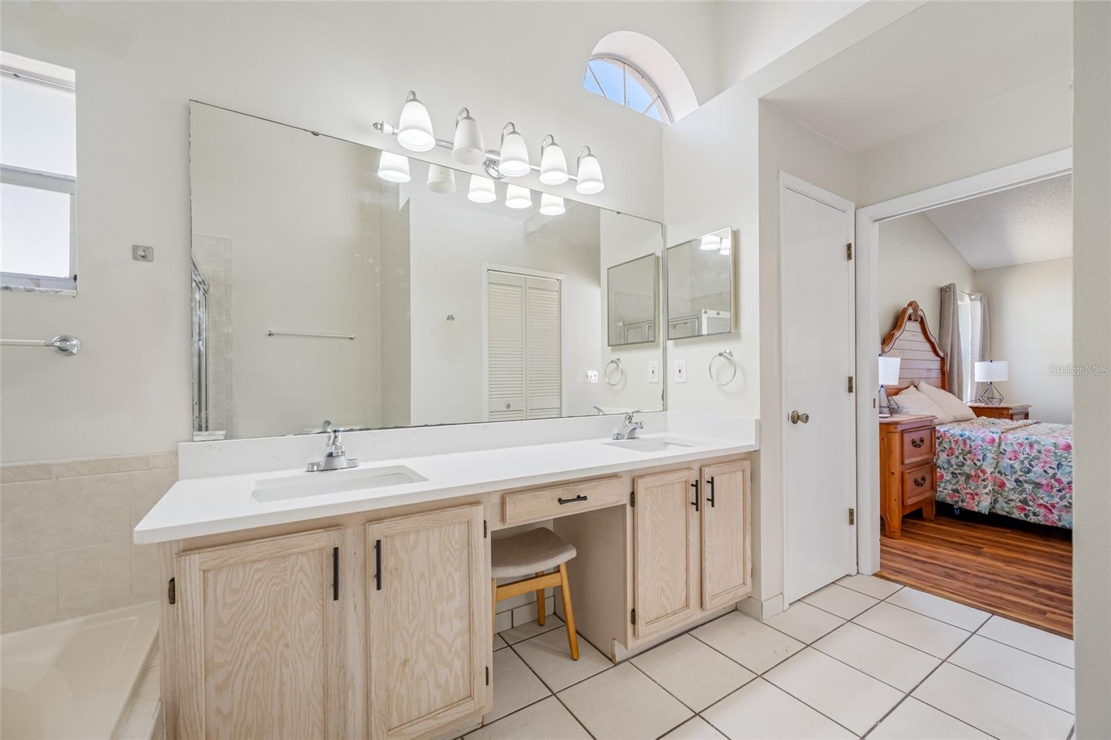 709 47TH ST E, BRADENTON, FL, 34208