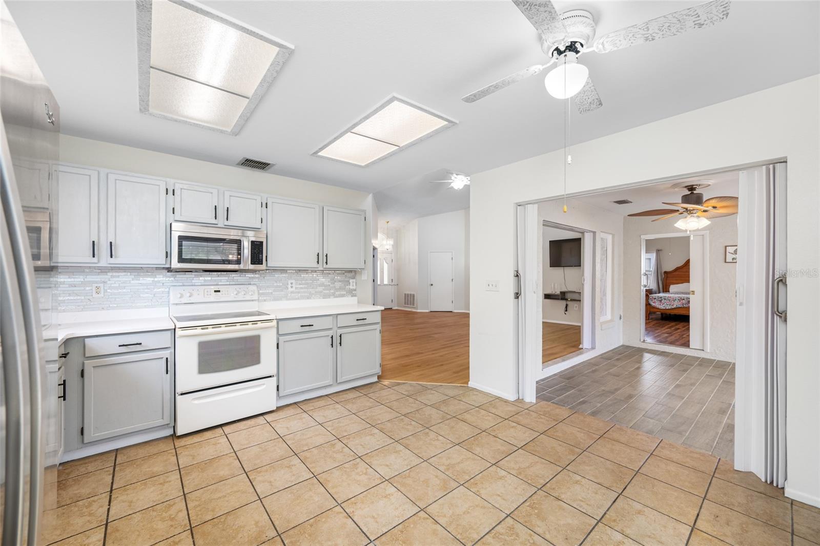 709 47TH ST E, BRADENTON, FL, 34208