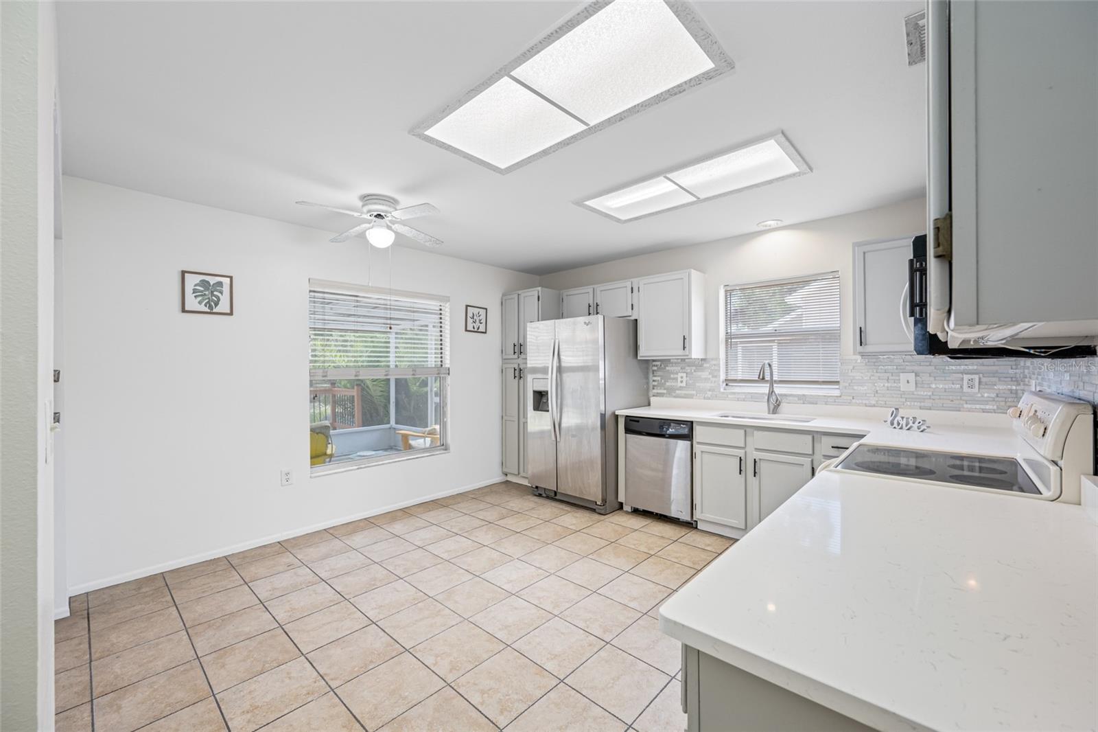 709 47TH ST E, BRADENTON, FL, 34208