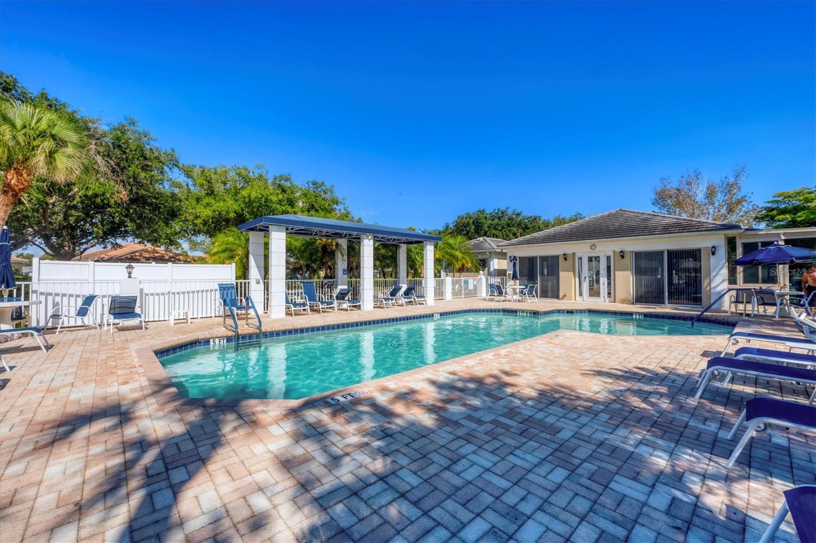 819 MONTROSE DR #102, VENICE, FL, 34293