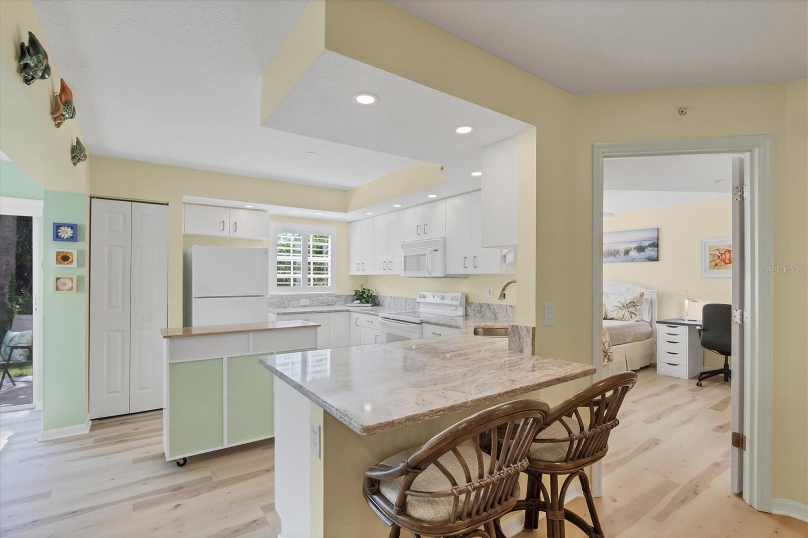819 MONTROSE DR #102, VENICE, FL, 34293