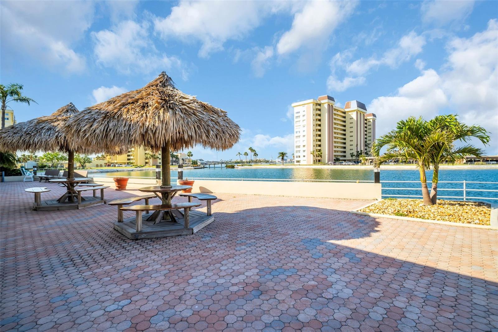 4725 COVE CIR #601, ST PETERSBURG, FL, 33708