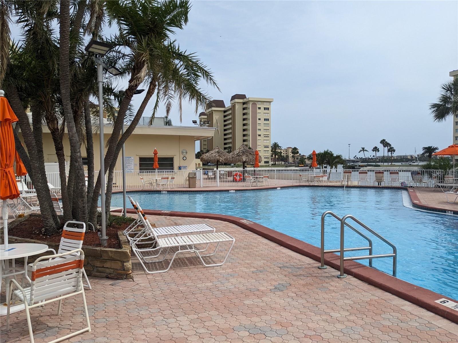 4725 COVE CIR #601, ST PETERSBURG, FL, 33708