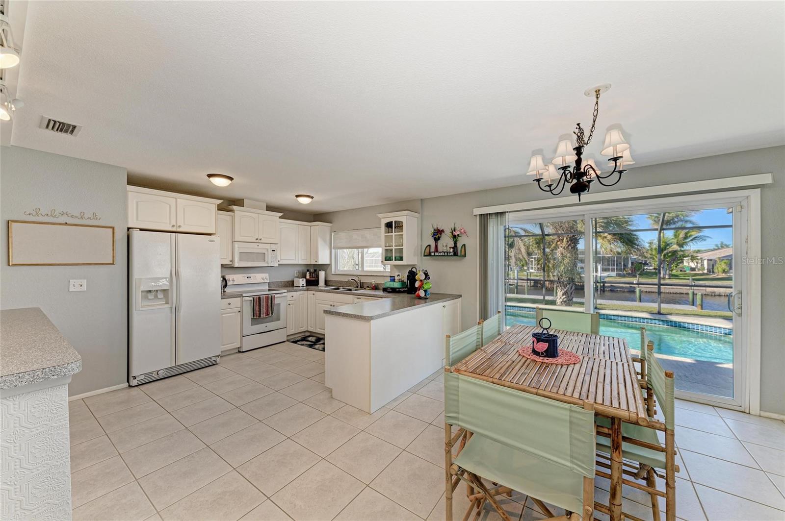 18082 EAU GALLIE CIR S, PORT CHARLOTTE, FL, 33948