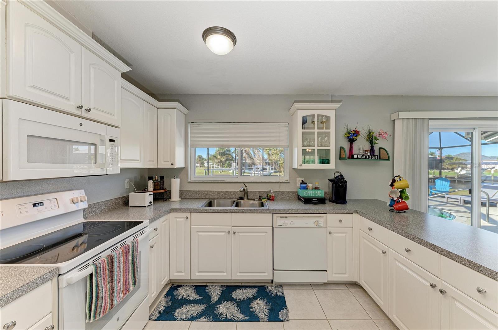 18082 EAU GALLIE CIR S, PORT CHARLOTTE, FL, 33948