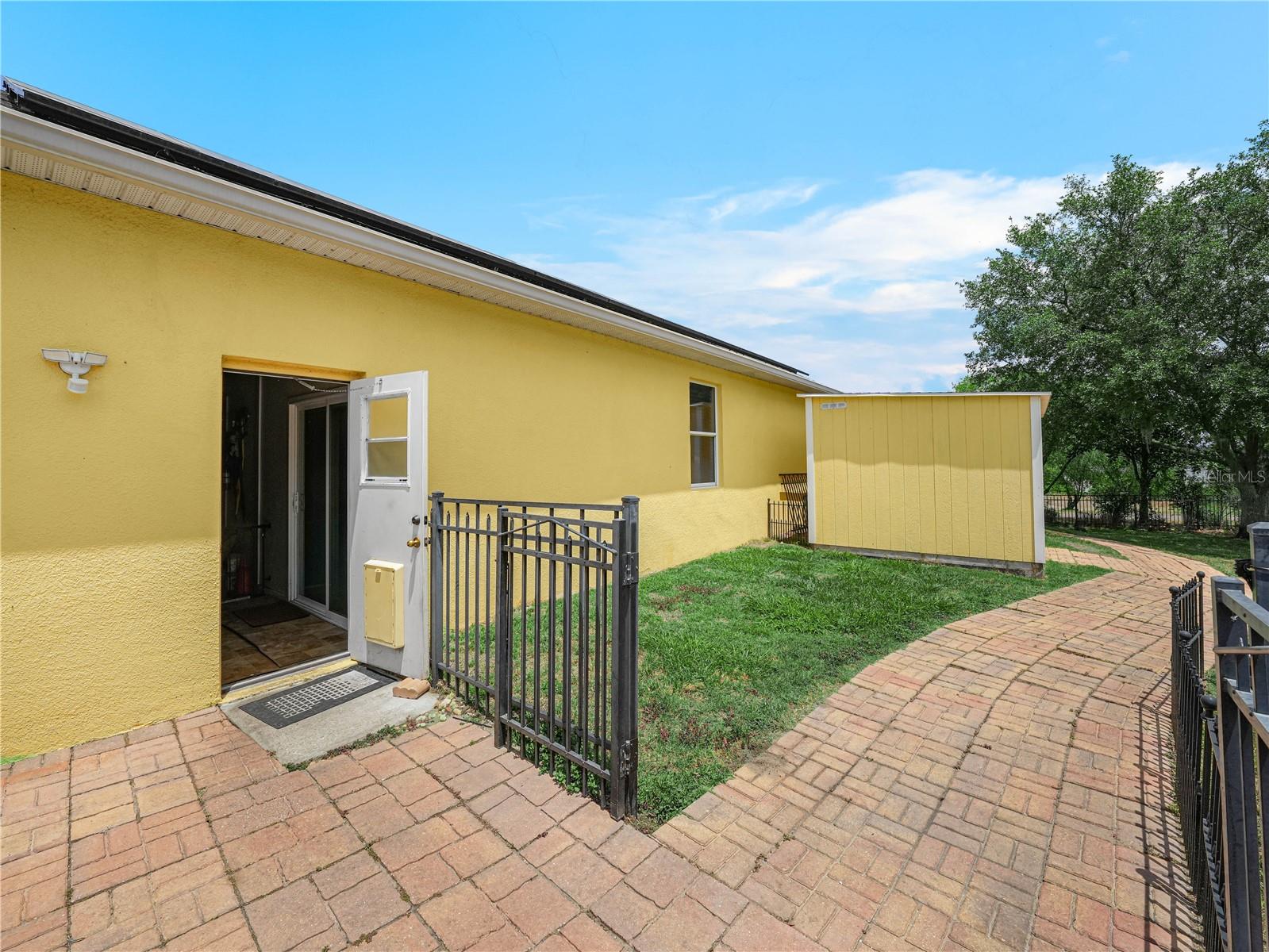 147 BROOKSHIRE DR, LAKE WALES, FL, 33898