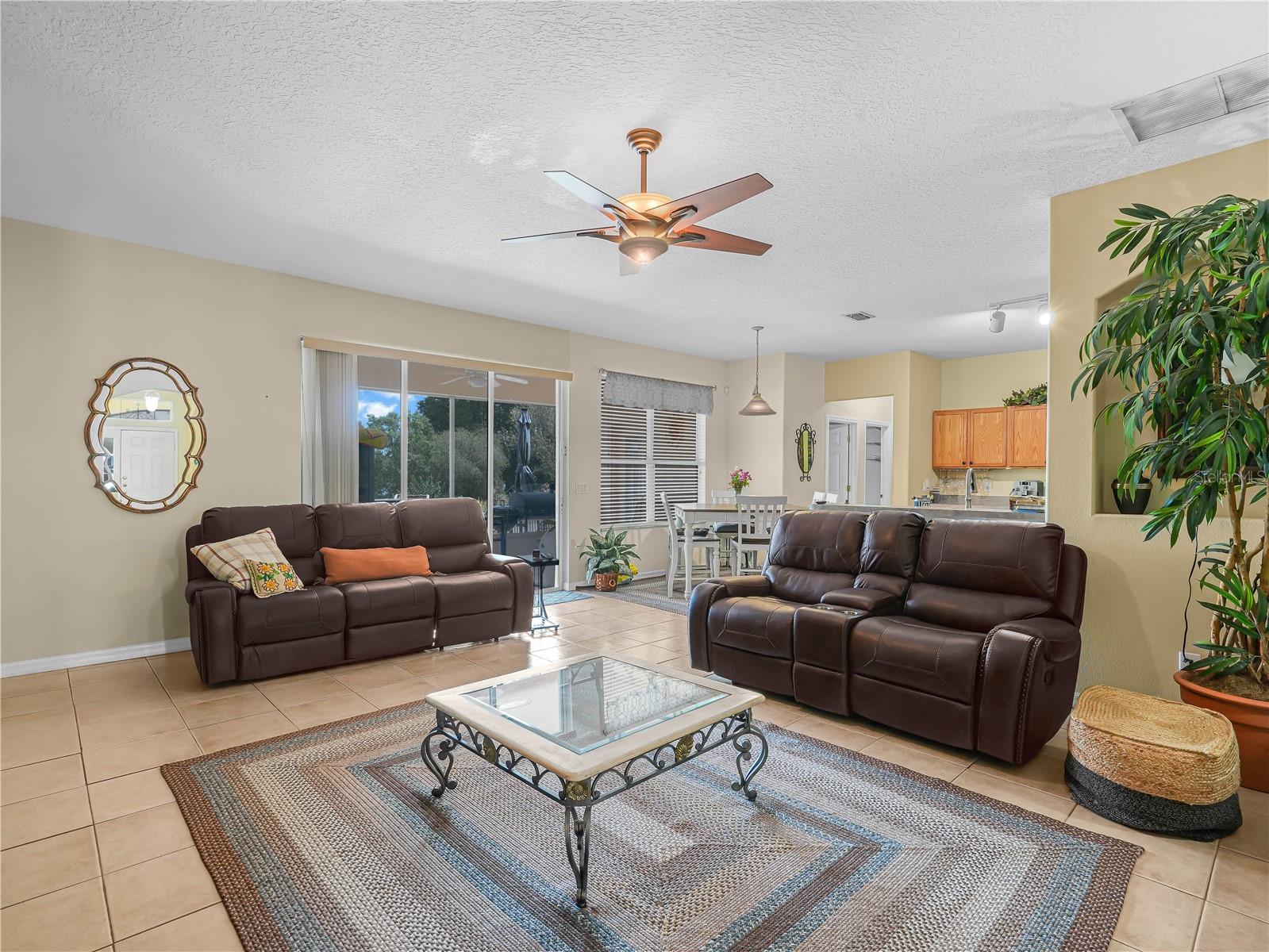 147 BROOKSHIRE DR, LAKE WALES, FL, 33898