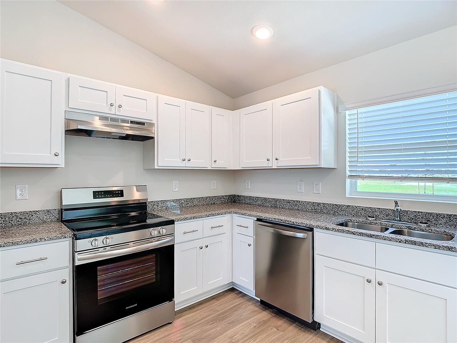 22 TROPICANA PKWY W, CAPE CORAL, FL, 33993