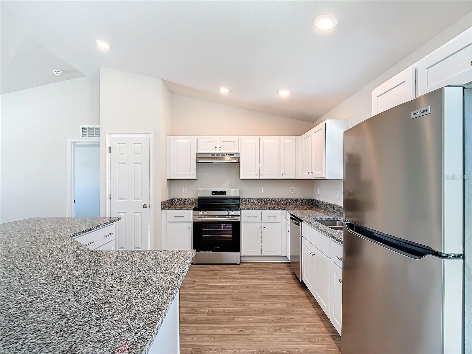 22 TROPICANA PKWY W, CAPE CORAL, FL, 33993