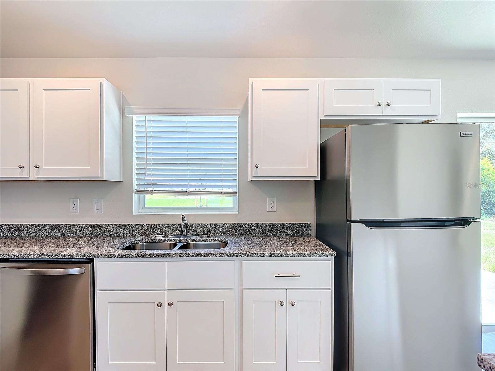 22 TROPICANA PKWY W, CAPE CORAL, FL, 33993