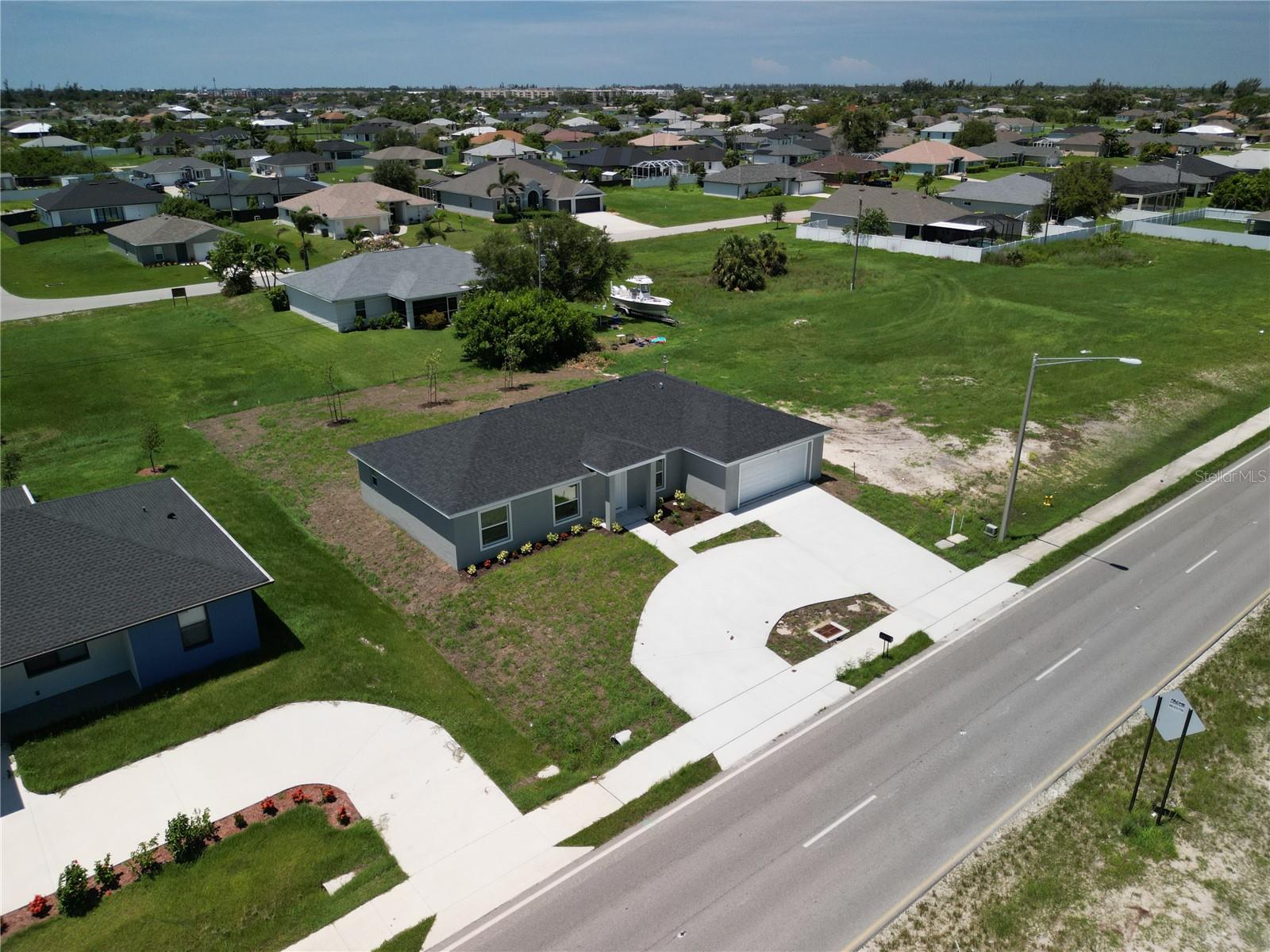 22 TROPICANA PKWY W, CAPE CORAL, FL, 33993