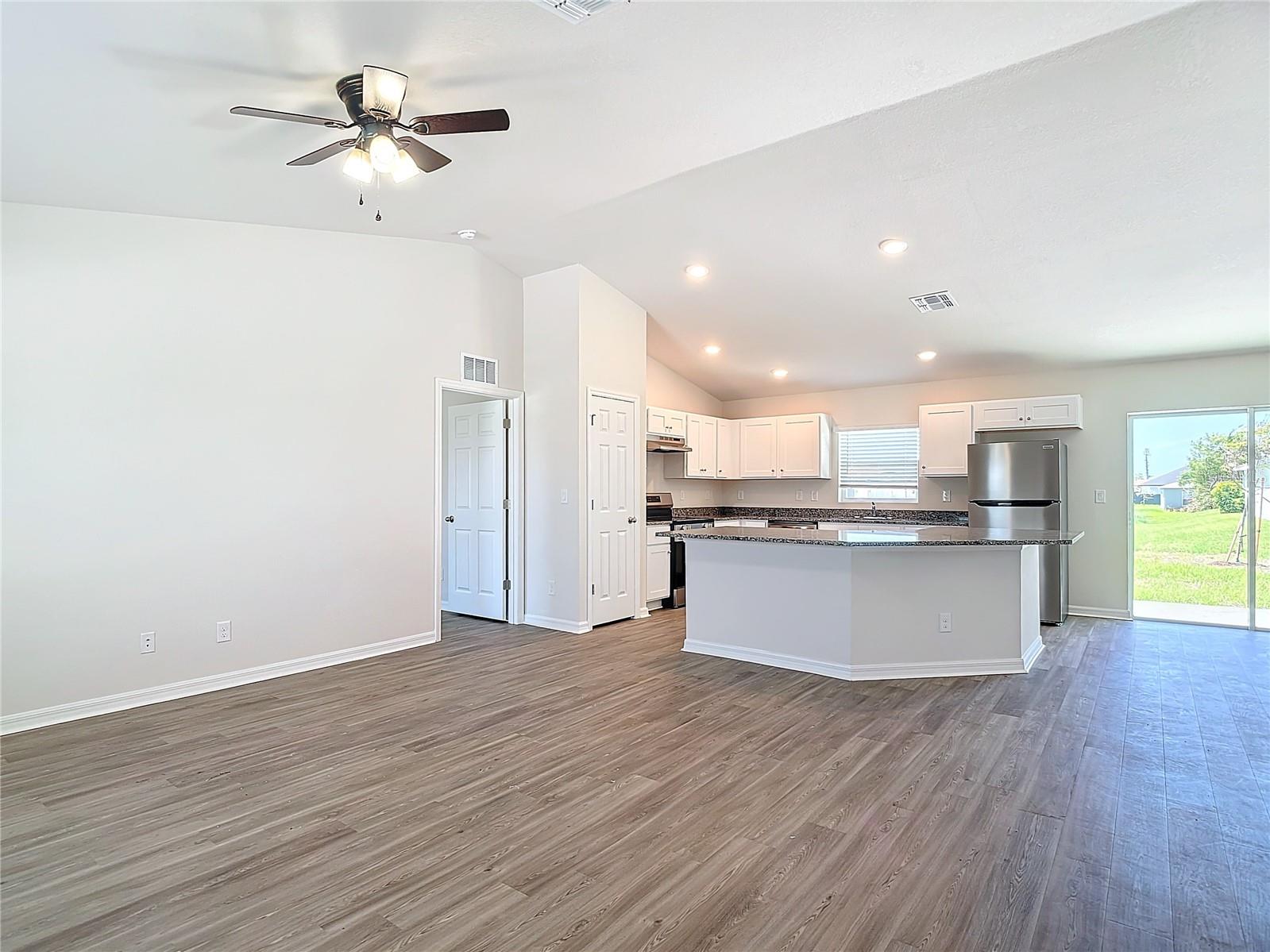 22 TROPICANA PKWY W, CAPE CORAL, FL, 33993