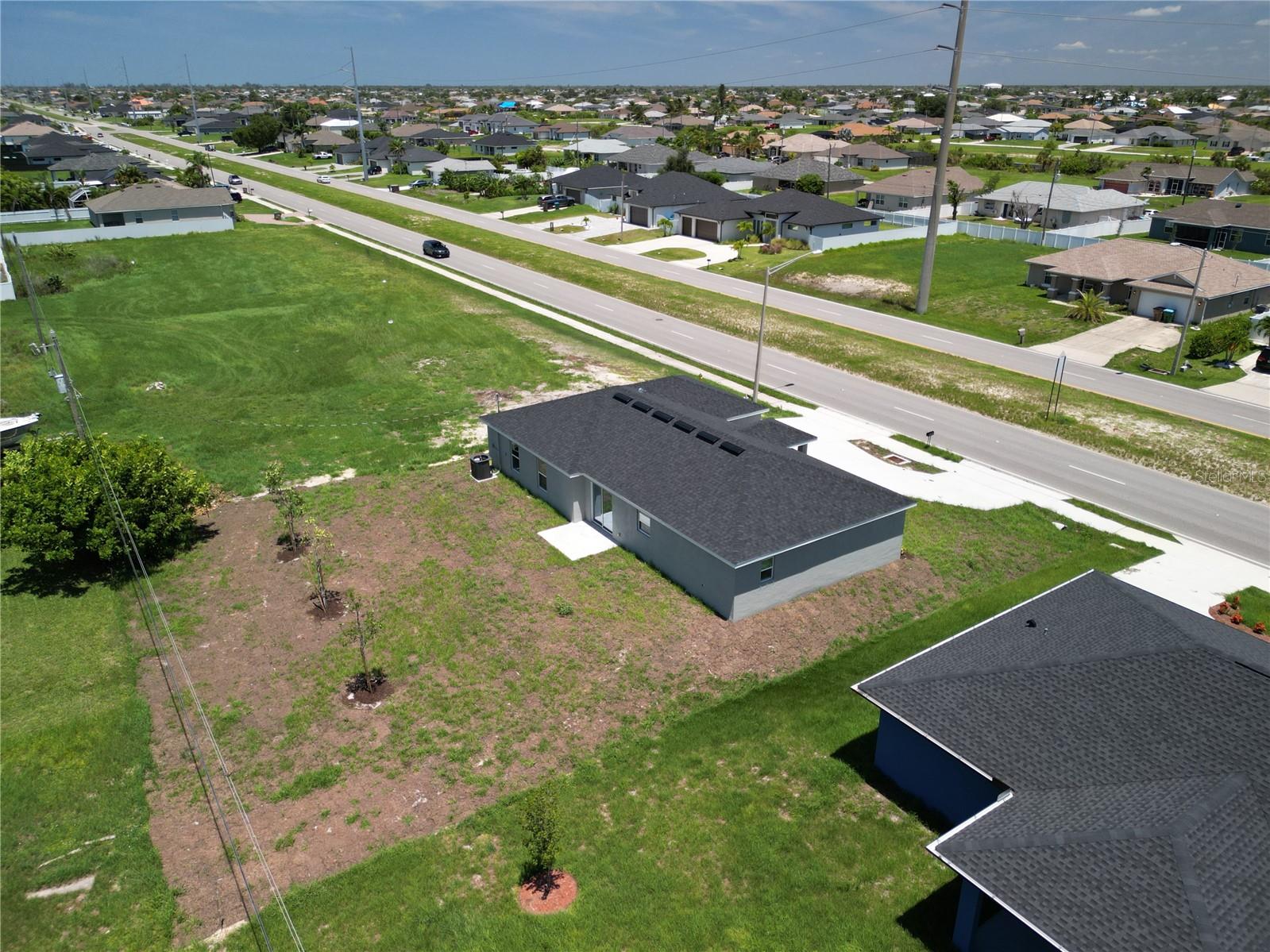 22 TROPICANA PKWY W, CAPE CORAL, FL, 33993