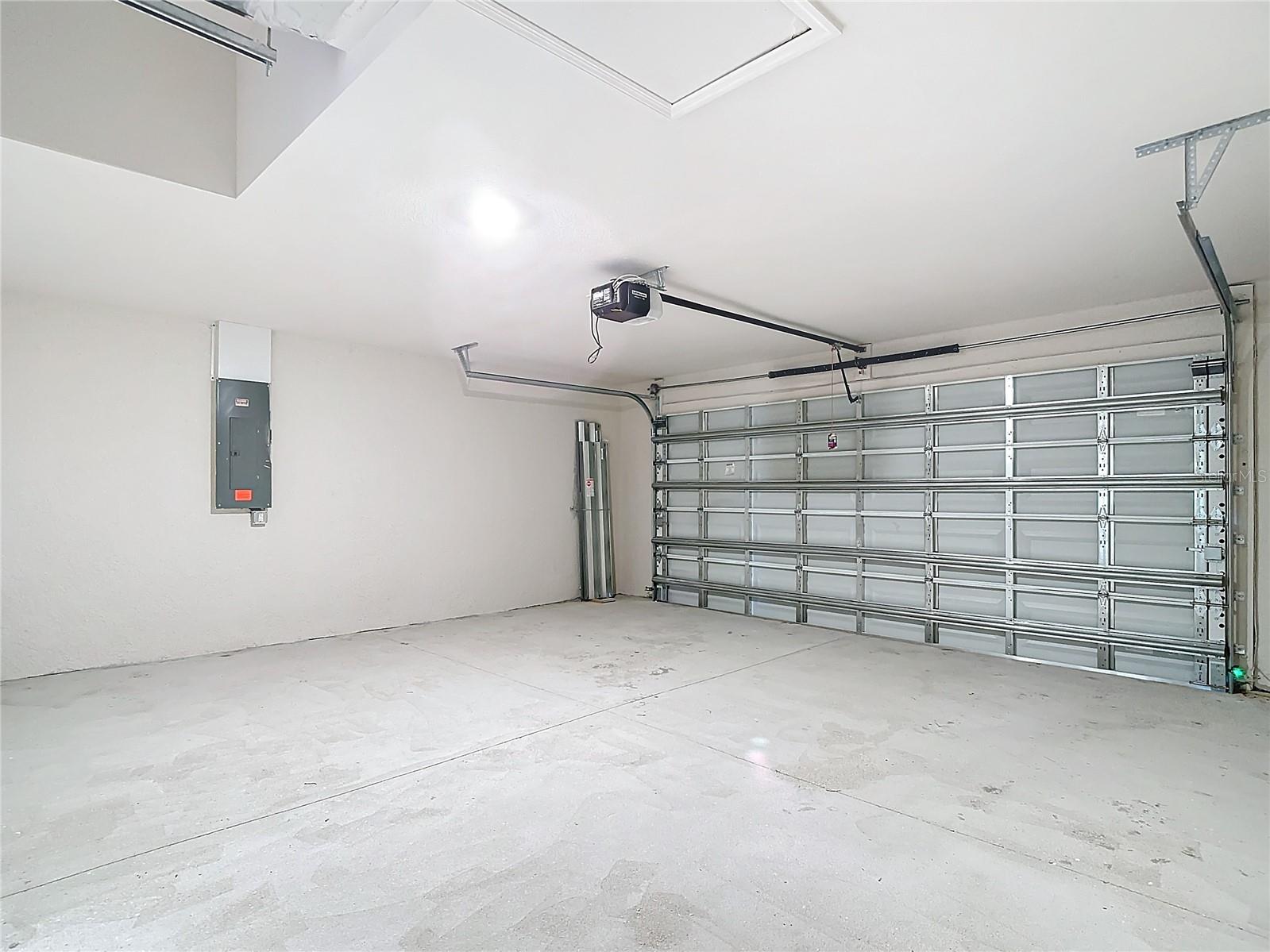 22 TROPICANA PKWY W, CAPE CORAL, FL, 33993