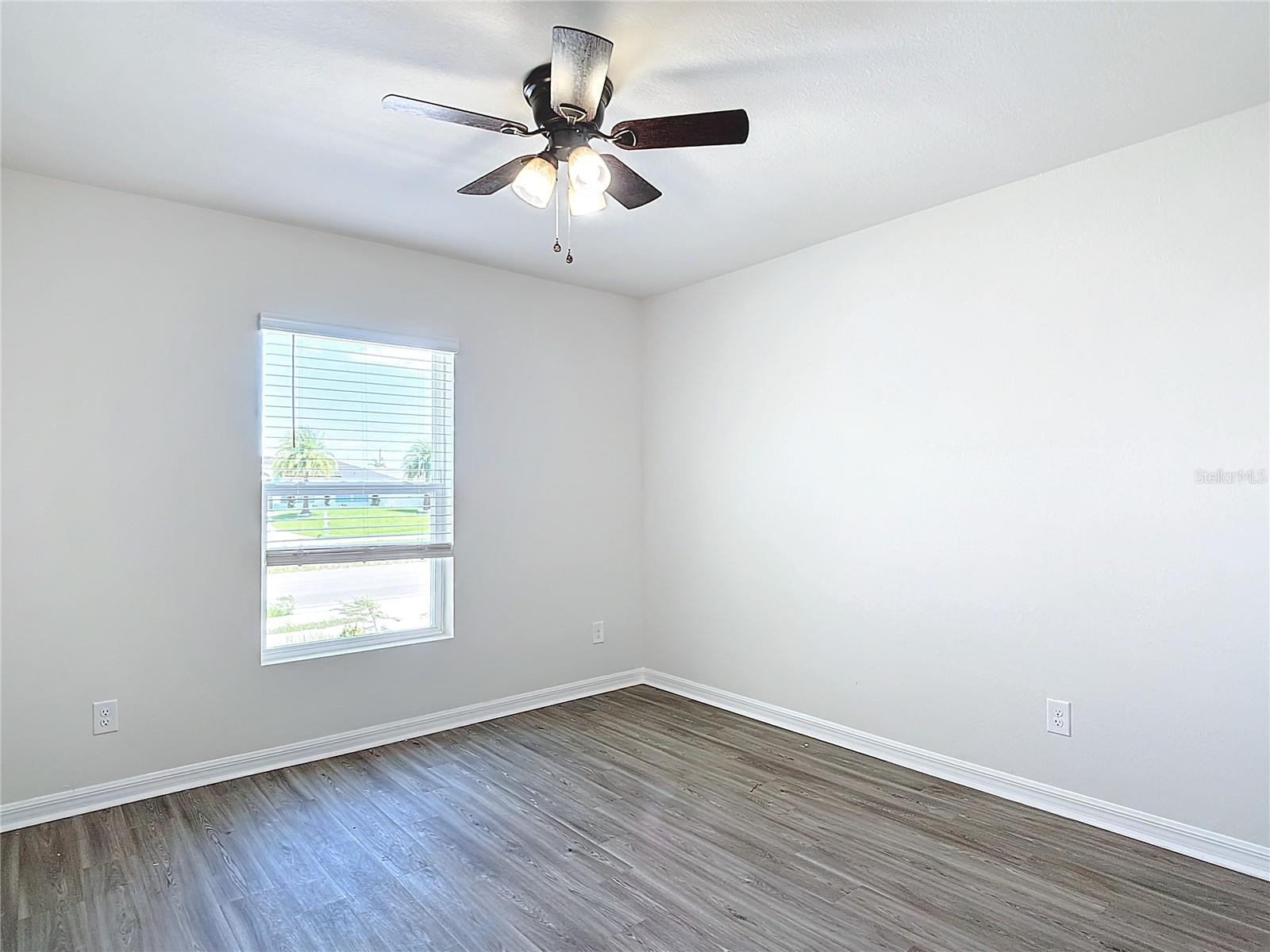 22 TROPICANA PKWY W, CAPE CORAL, FL, 33993