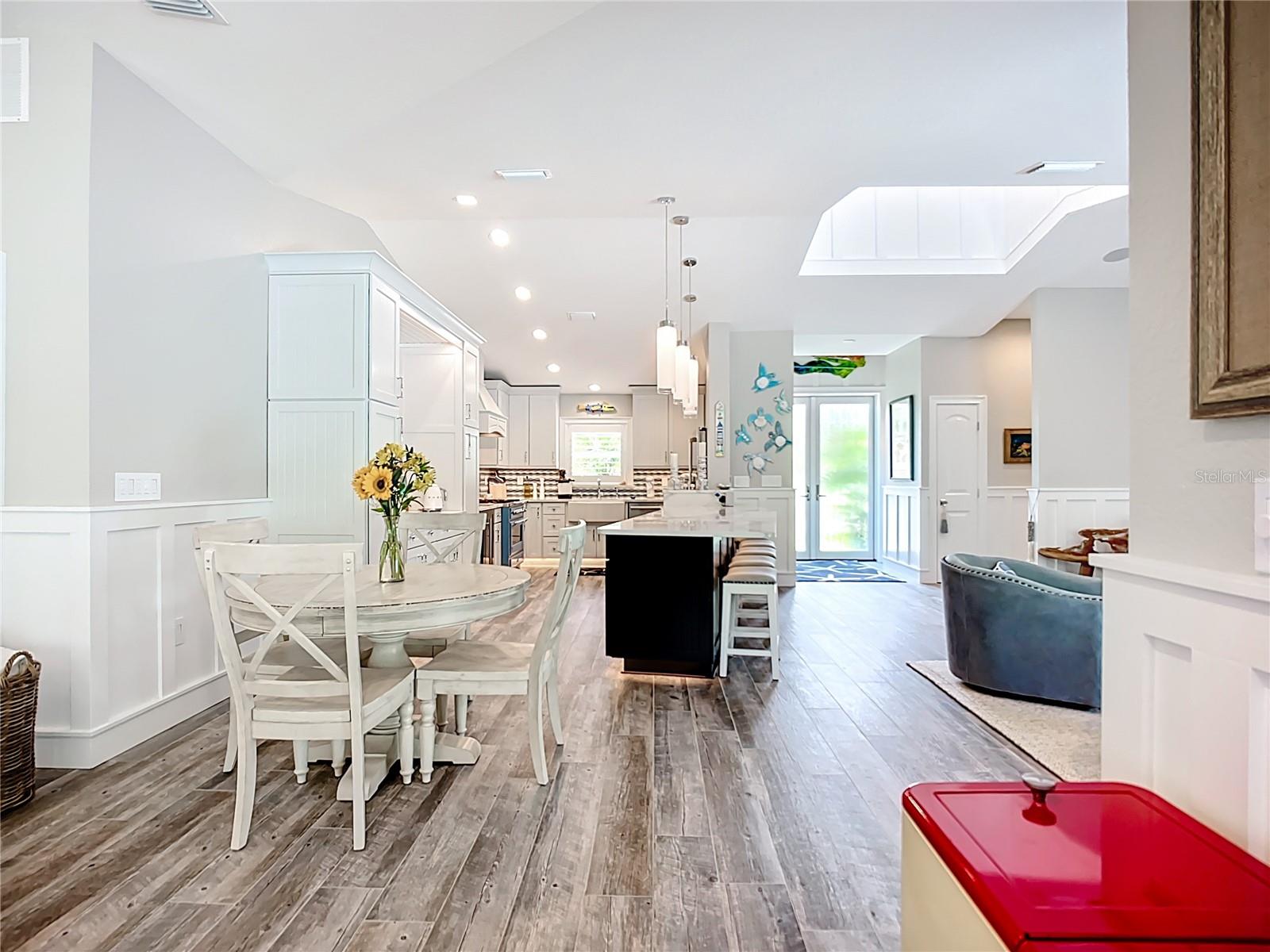 403 75TH ST, HOLMES BEACH, FL, 34217